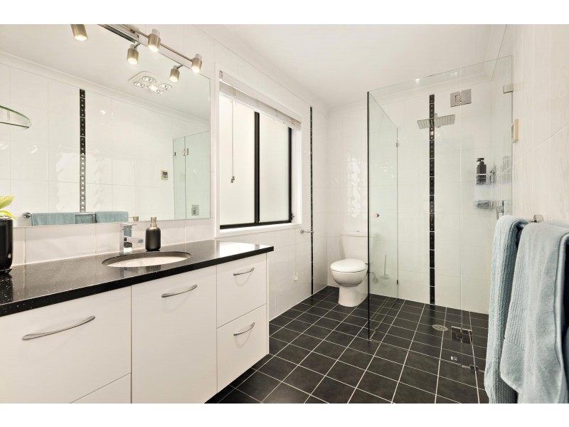 27 Edlington Street, Fraser ACT 2615