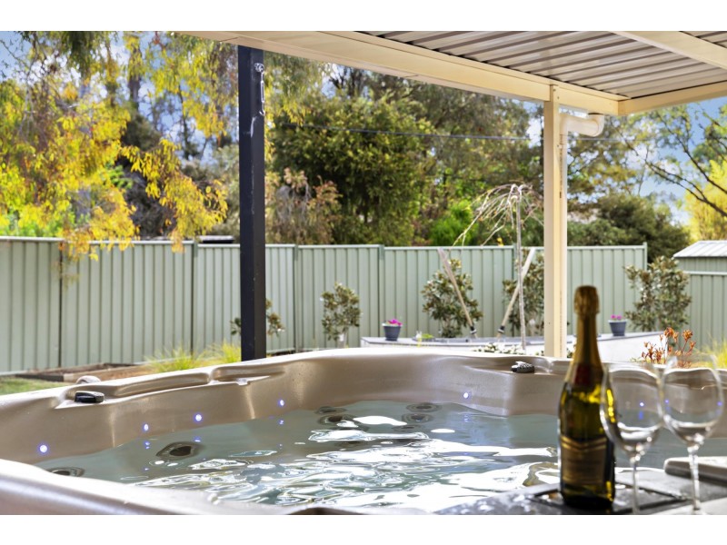 27 Edlington Street, Fraser ACT 2615