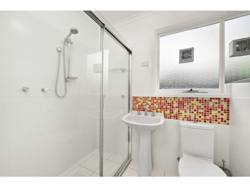 76 Barnet Close, Phillip ACT 2606