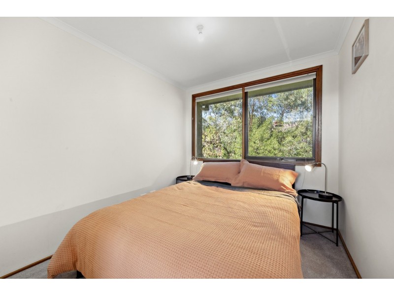 76 Barnet Close, Phillip ACT 2606