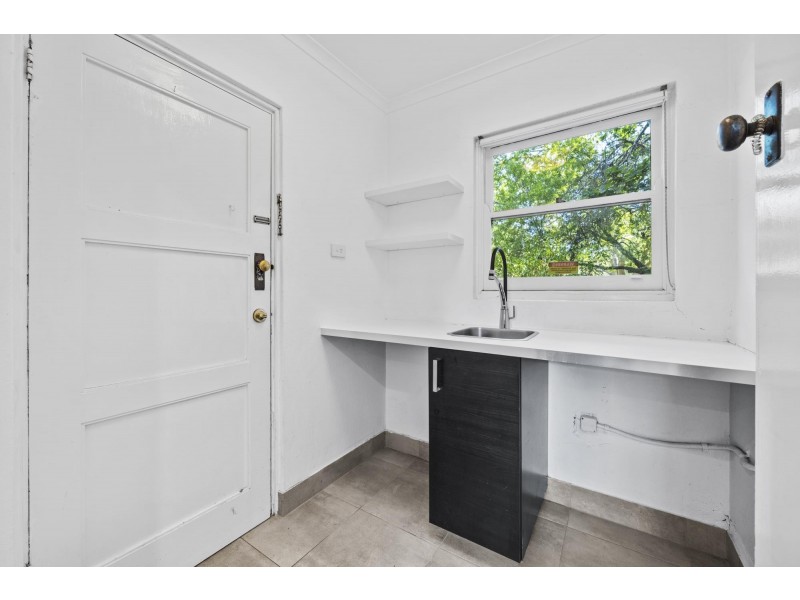 16 Amaroo Street, Reid ACT 2612