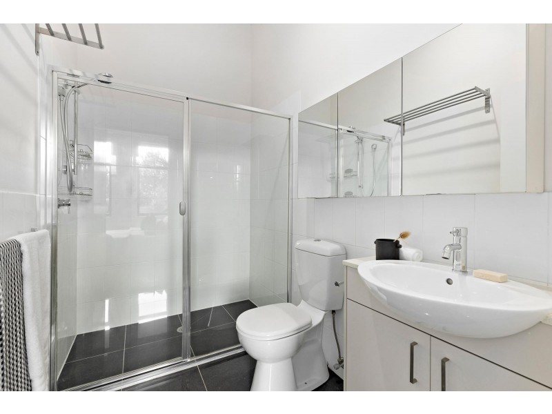 8/95A Wakefield Gardens, Ainslie ACT 2602