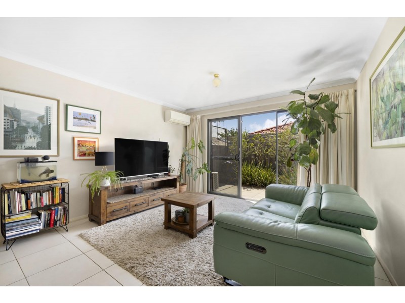 12 Whitmore Crescent, Watson ACT 2602