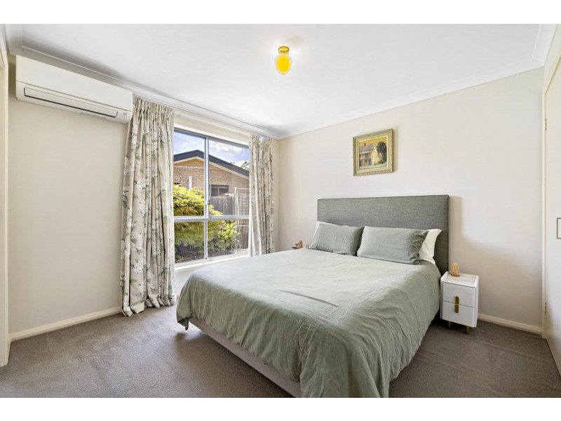 12 Whitmore Crescent, Watson ACT 2602