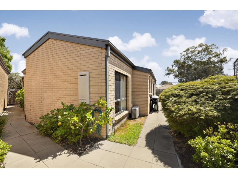 12 Whitmore Crescent, Watson ACT 2602