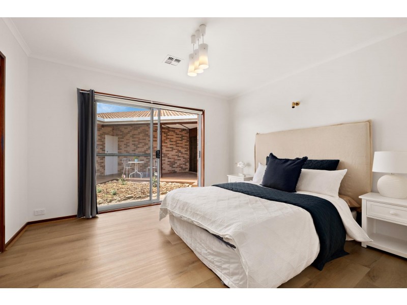 16 Mollee Crescent, Isabella Plains ACT 2905