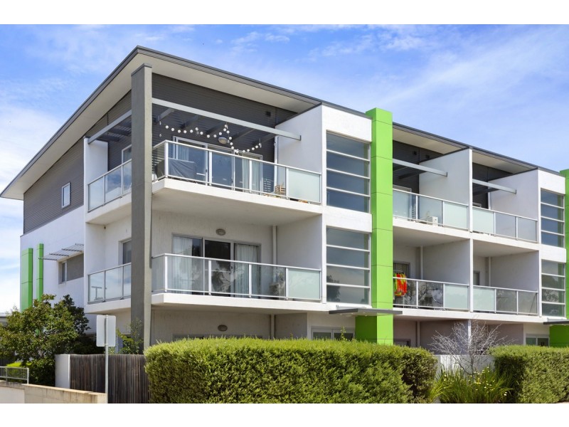 18/329 Flemington Road, Franklin ACT 2913