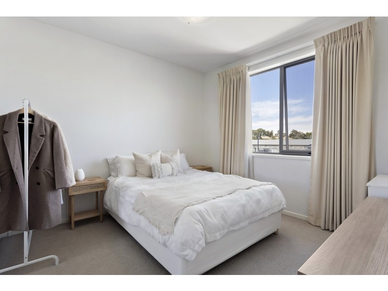 18/329 Flemington Road, Franklin ACT 2913