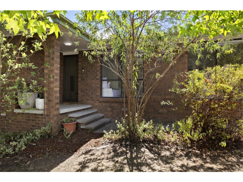 6 Humphris Place, Gowrie ACT 2904