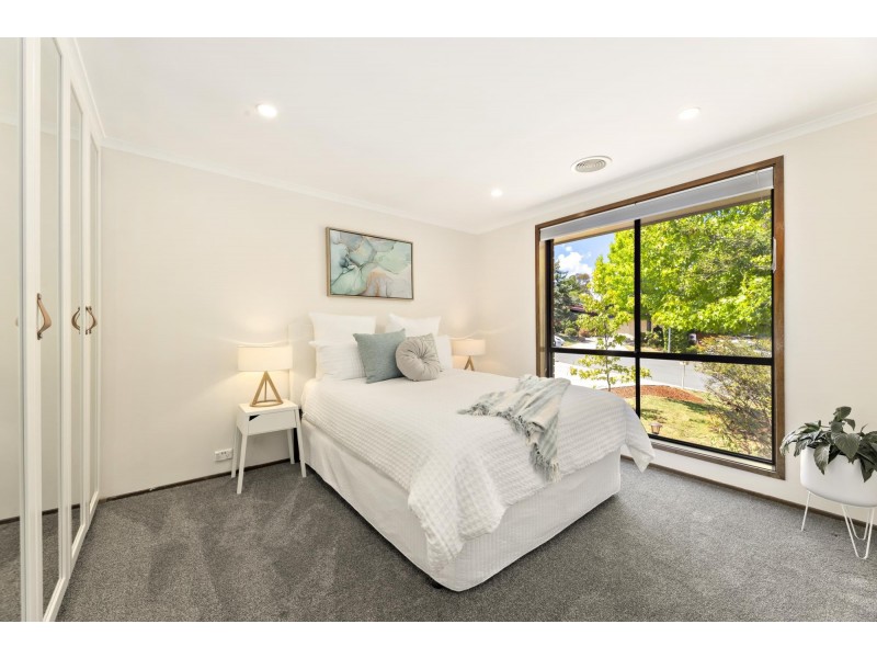 6 Humphris Place, Gowrie ACT 2904