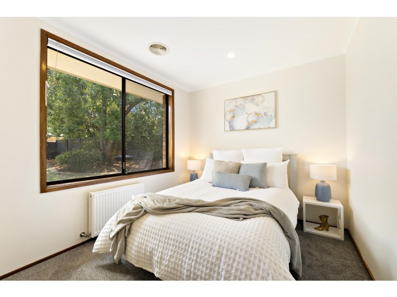 6 Humphris Place, Gowrie ACT 2904