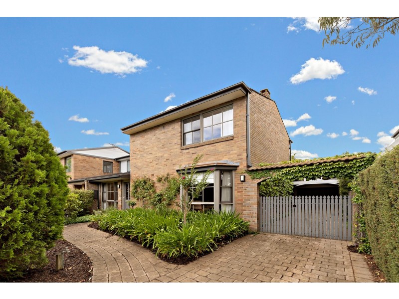 32 Lowanna Street, Braddon ACT 2612