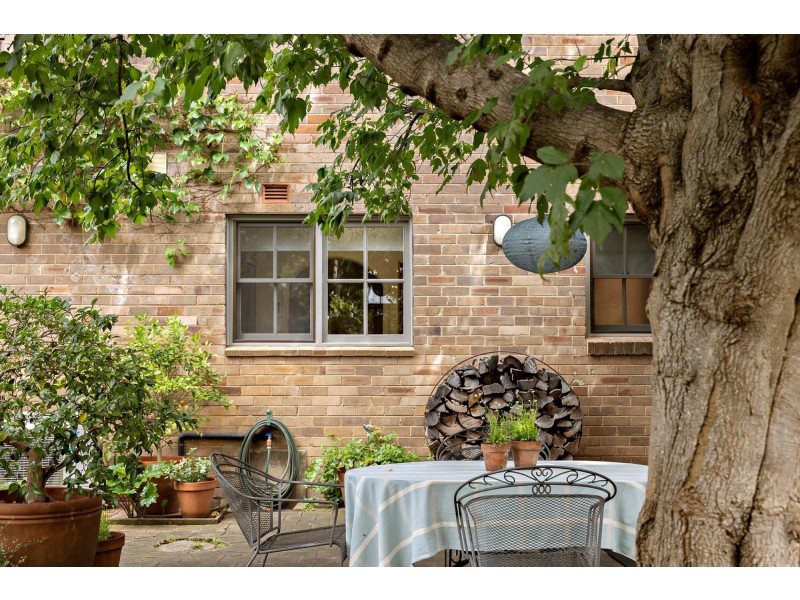 32 Lowanna Street, Braddon ACT 2612