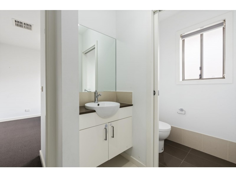 146 Langtree Crescent, Crace ACT 2911