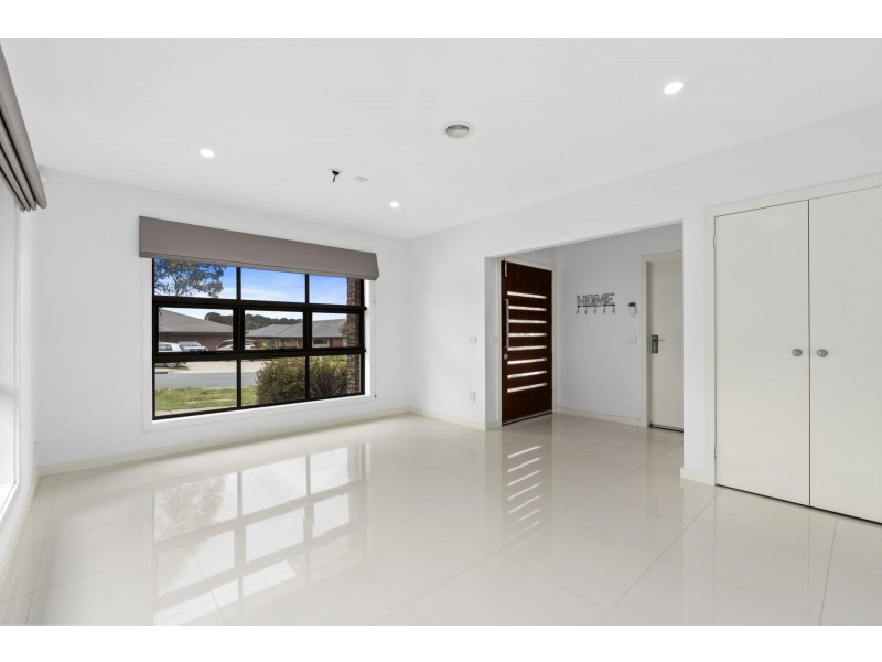 146 Langtree Crescent, Crace ACT 2911