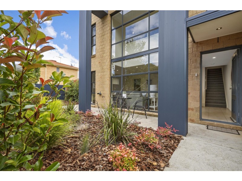 353 Anthony Rolfe Avenue, Gungahlin ACT 2912