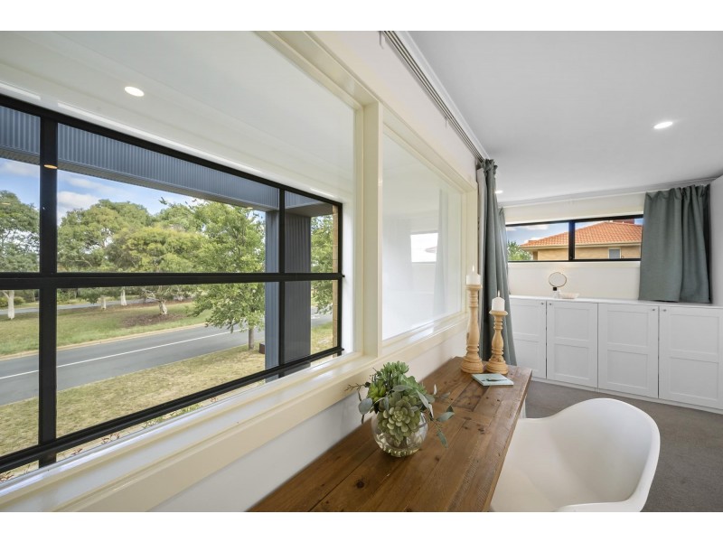 353 Anthony Rolfe Avenue, Gungahlin ACT 2912