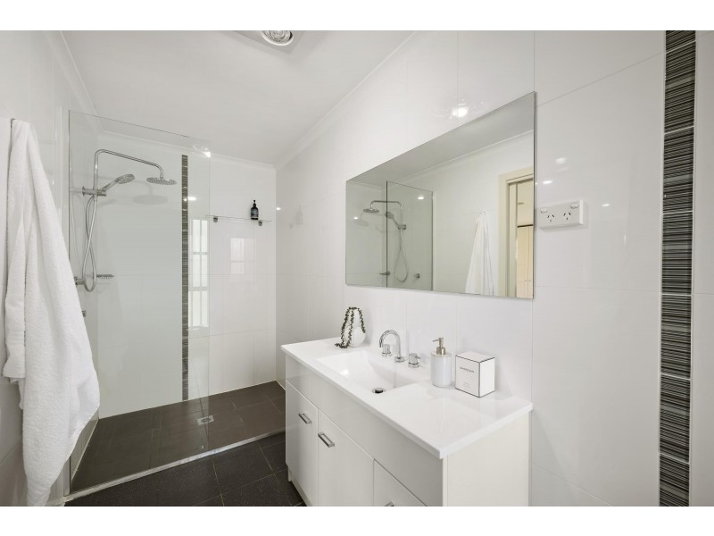 353 Anthony Rolfe Avenue, Gungahlin ACT 2912