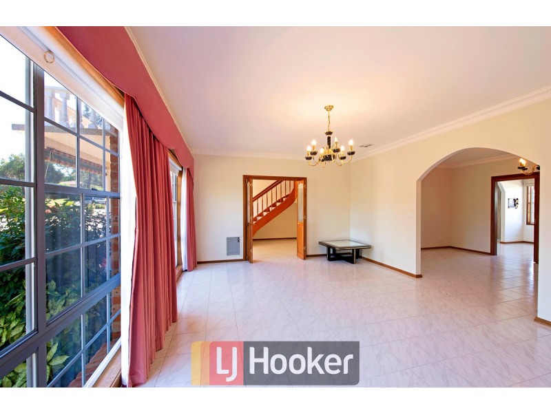8 McClintock Street, Lyneham ACT 2602