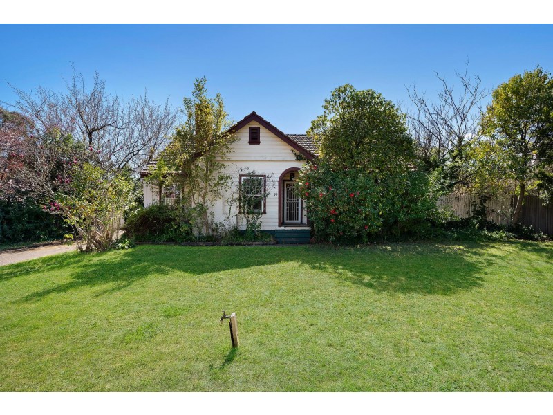 10 Toms Crescent, Ainslie ACT 2602