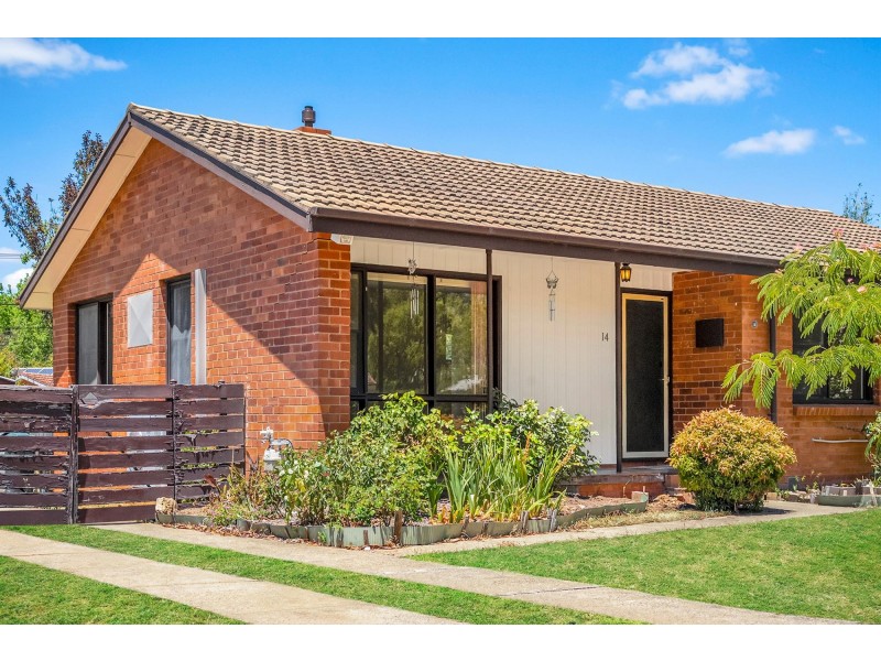 14 Legge Street, Downer ACT 2602