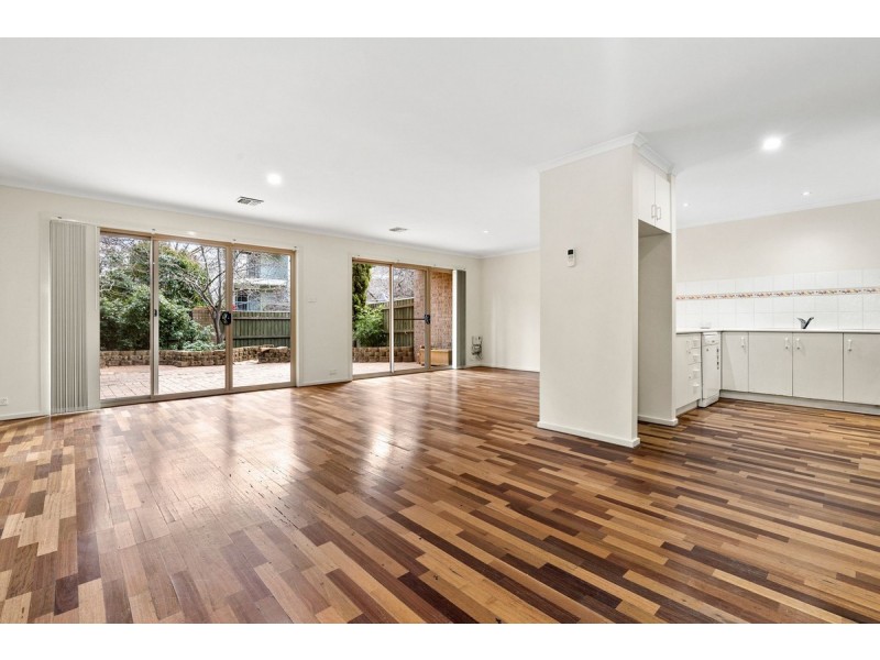 8/21 Aspinall Street, Watson ACT 2602