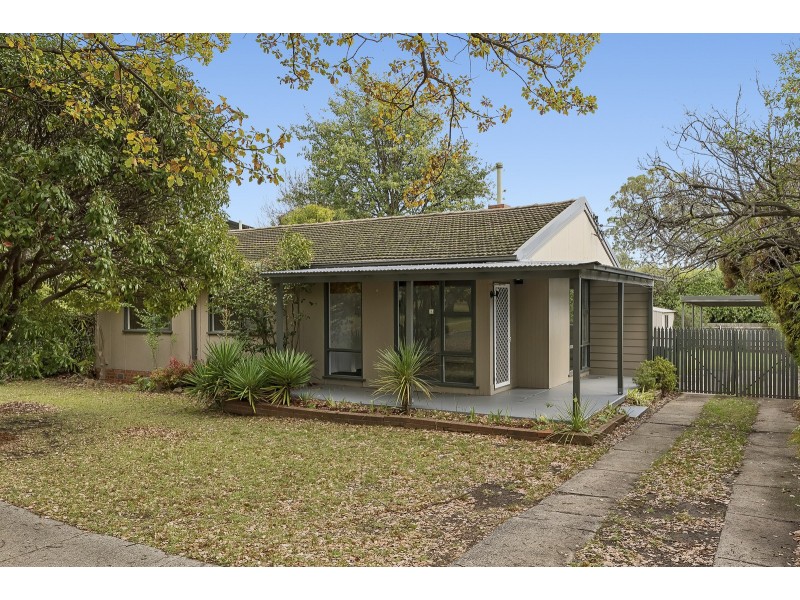 17 Officer Crescent, Ainslie ACT 2602