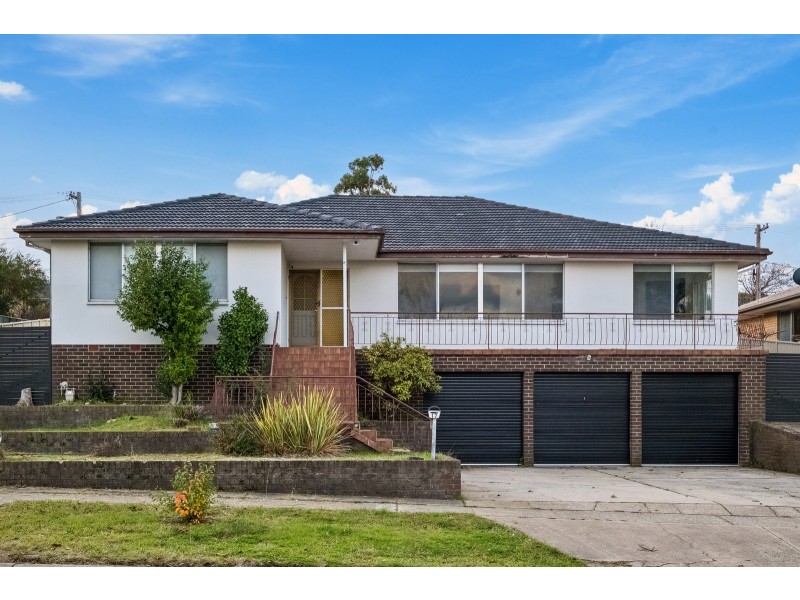 17 Alfred Hill Drive, Melba ACT 2615