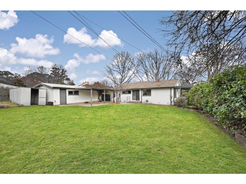 28 Gilbert Street, Hackett ACT 2602