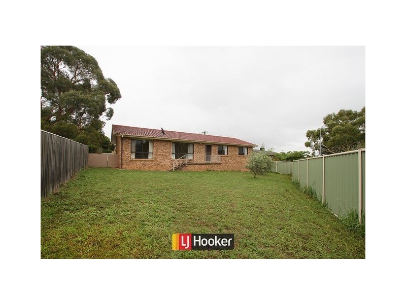 39 Ennor Crescent, Florey ACT 2615