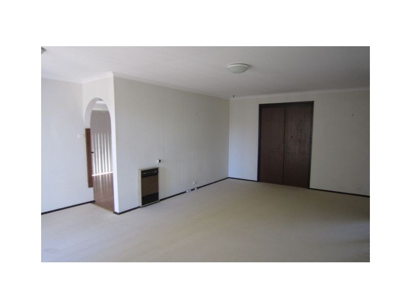 12 Hirst Place, Giralang ACT 2617