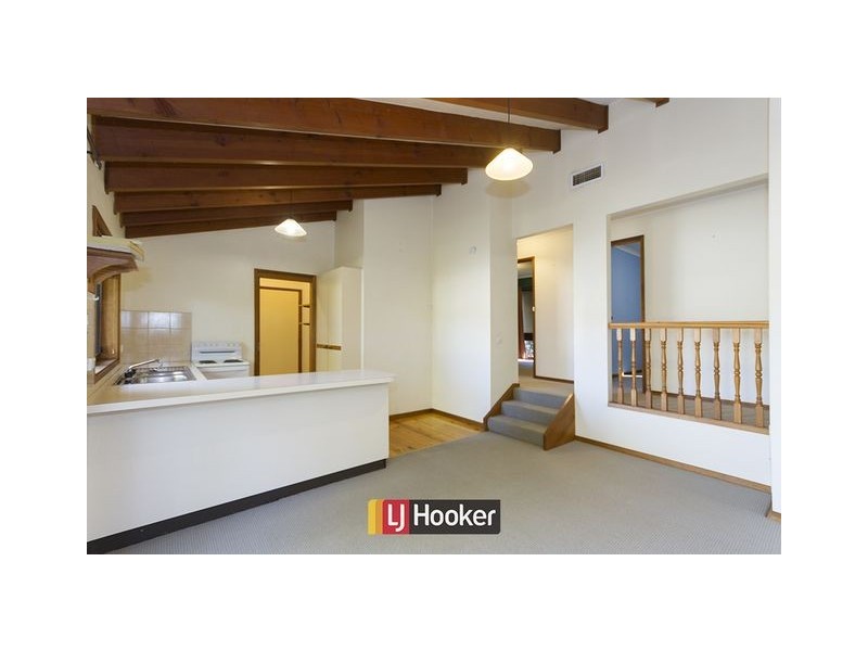 11 Piguenit Close, Lyneham ACT 2602