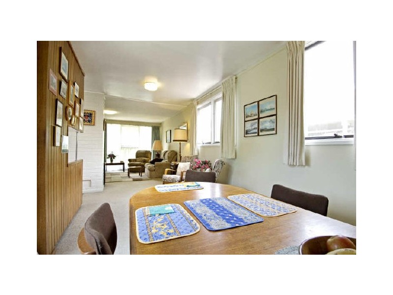 16 Dutton Street, Dickson ACT 2602