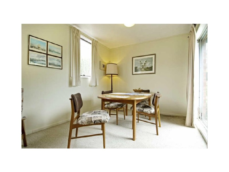 16 Dutton Street, Dickson ACT 2602