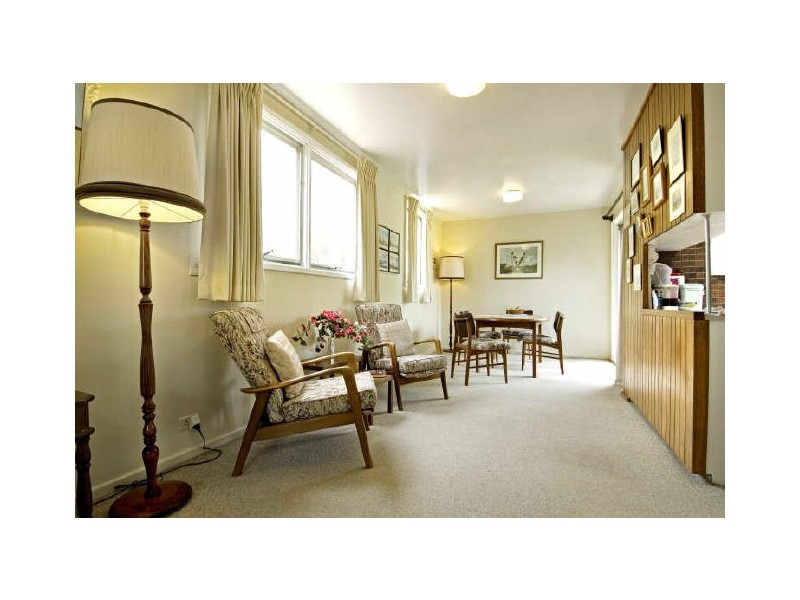 16 Dutton Street, Dickson ACT 2602