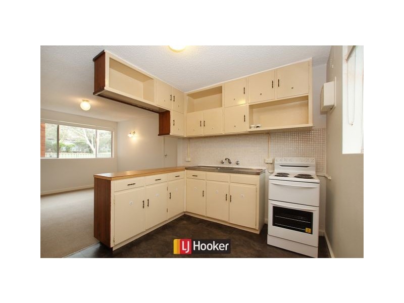 13/11 Tryon Street, Hackett ACT 2602