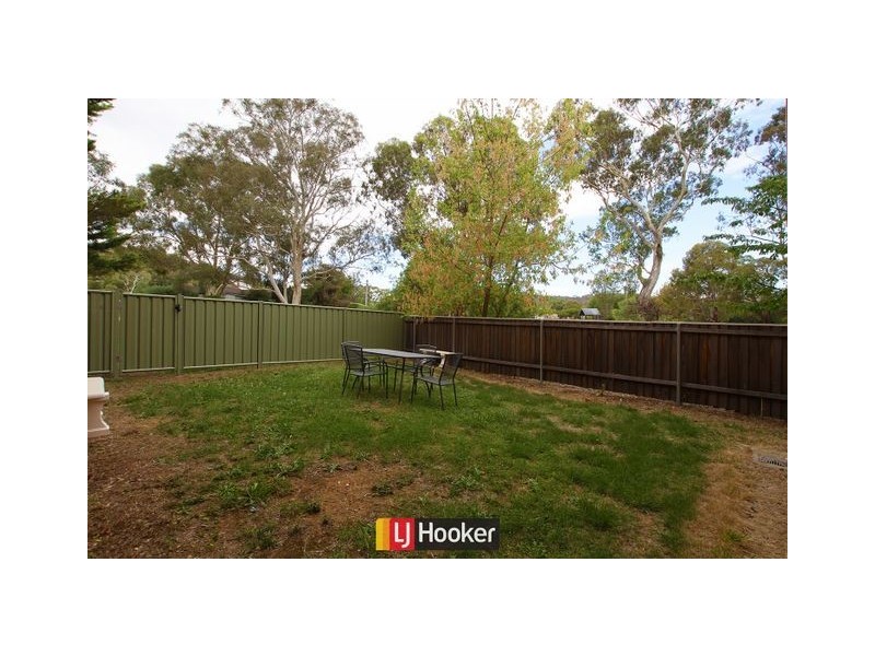 13/11 Tryon Street, Hackett ACT 2602