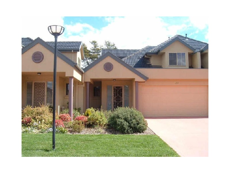 100 "THE SANCTUARY"/50 Ellenborough Street, Lyneham ACT 2602