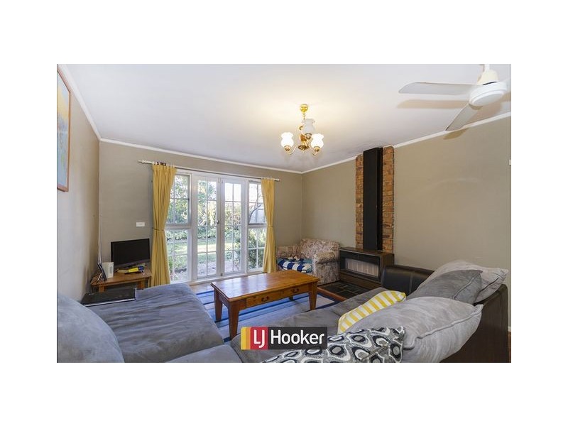 207 Phillip Avenue, Hackett ACT 2602