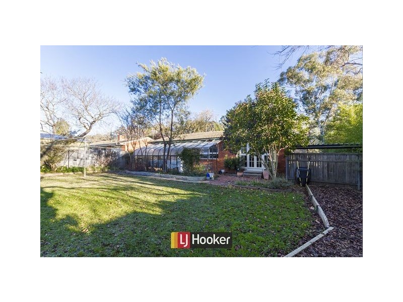 207 Phillip Avenue, Hackett ACT 2602