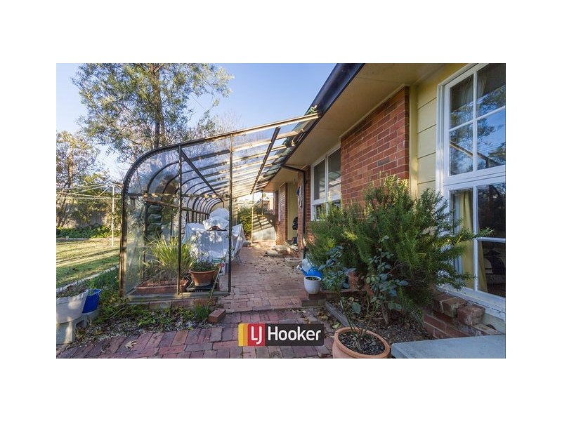 207 Phillip Avenue, Hackett ACT 2602
