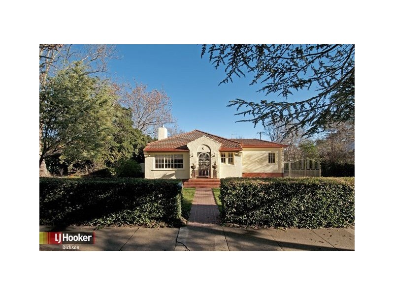 11 Elimatta Street, Reid ACT 2612