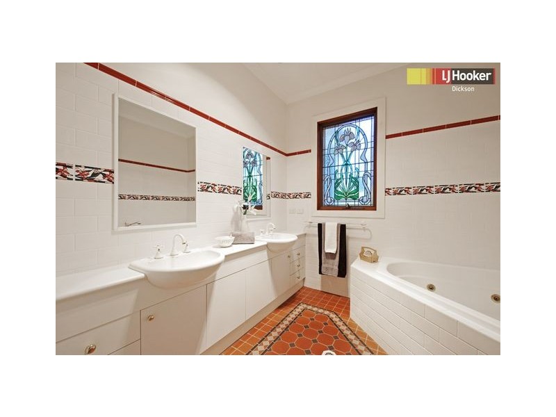 11 Elimatta Street, Reid ACT 2612