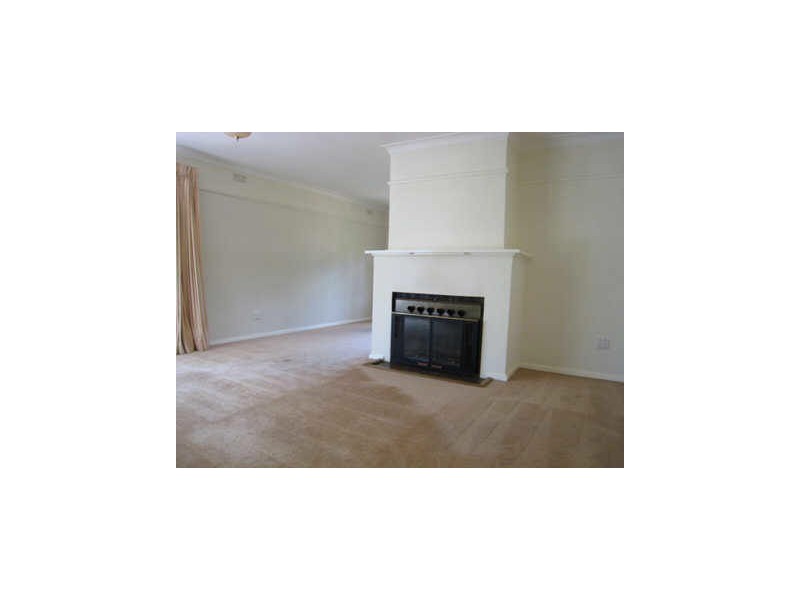 2 Rawson Street, Deakin ACT 2600