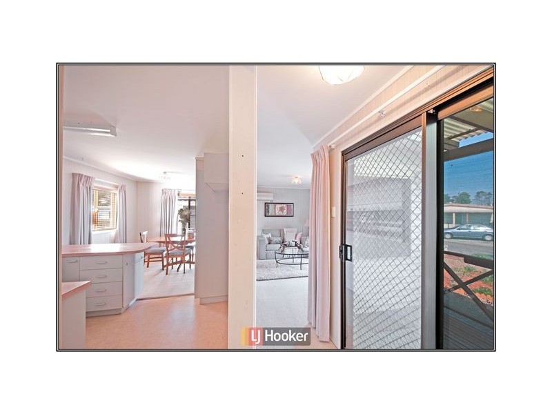 8 Conifer Avenue, Symonston ACT 2609