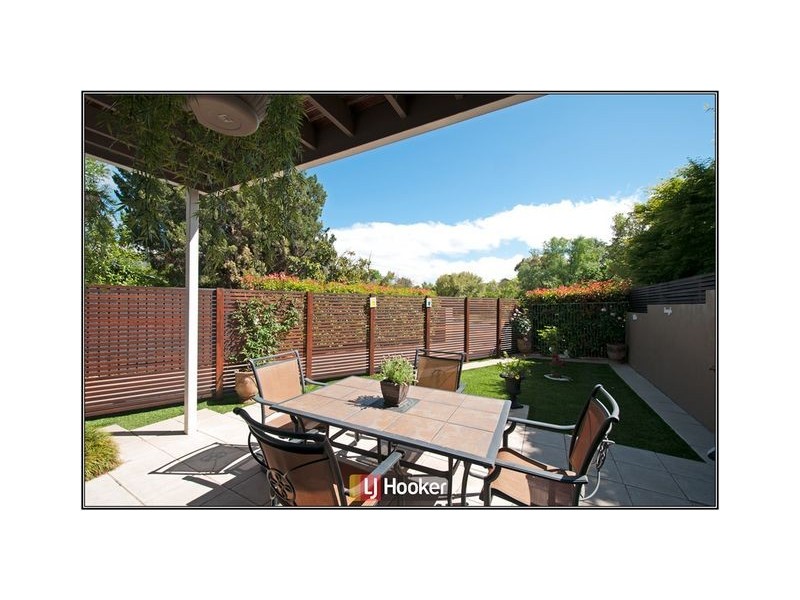 2/3 Owen Crescent, Lyneham ACT 2602