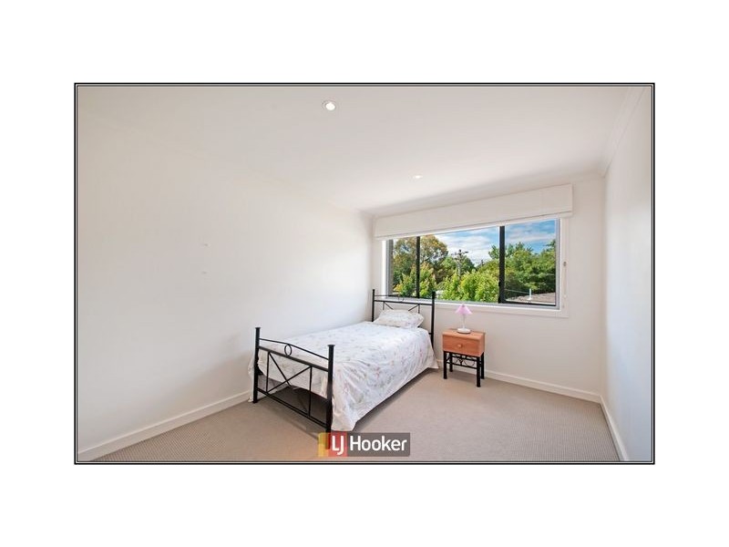 2/3 Owen Crescent, Lyneham ACT 2602