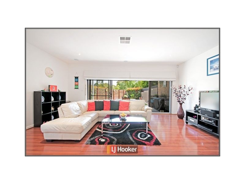 2/3 Owen Crescent, Lyneham ACT 2602
