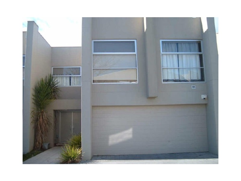 7/6 Hall Street, Lyneham ACT 2602