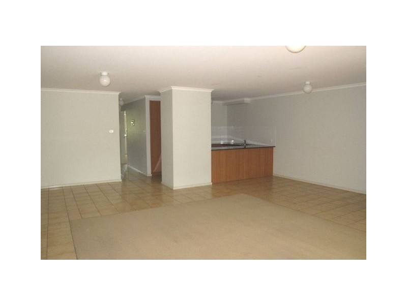 2/20 Federal Highway, Watson ACT 2602